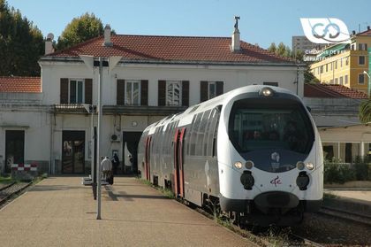 aMG railcar