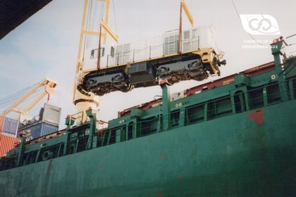 CDE locomotive boarding