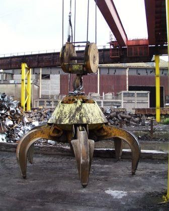 Charlet deck block with grapple