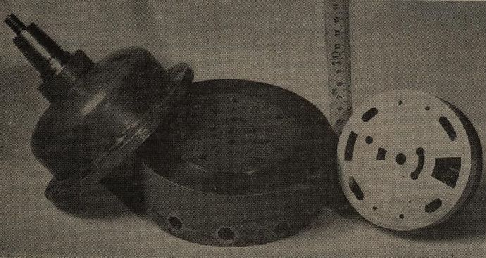 Fig. 10 - Control station.