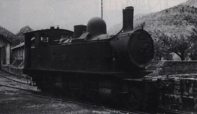 Mallet locomotive no. 325 at the Florac depot Mallet locomotive no. 325 at the Florac depot