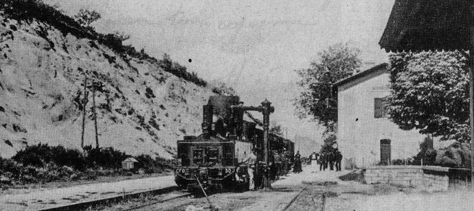 Passenger train in Bocognano station. Locomotive 31 Fives-Lille n° 30