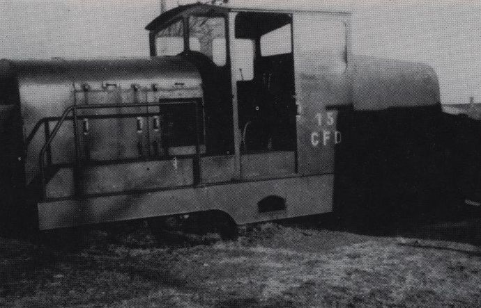 Tractor No. 15, during a derailment on the line from Digoin to Etang (Collection P. M. BREGERIE)