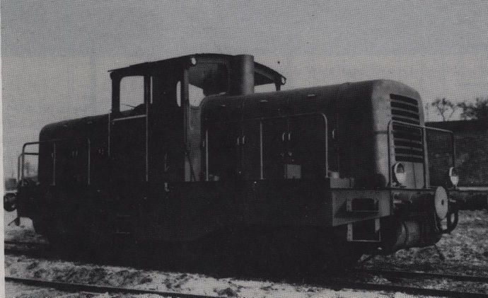 Tractor type 020 C with nodal track (Collection J.C. RIFFAUD)