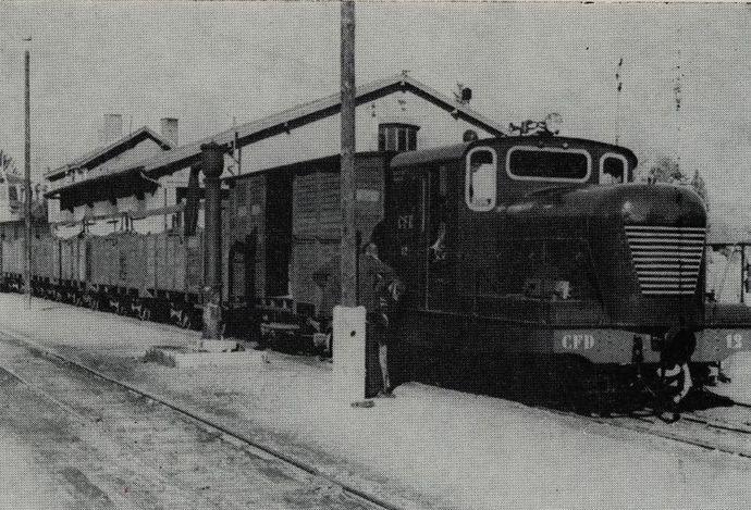 Train C-F.D. No. 12 undergoing tests on the Yonne line. Here in Chablis. (Collection C.F.D.)